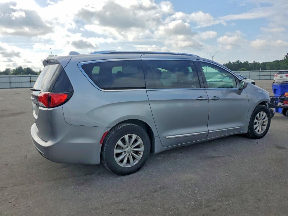 2018 Chrysler Pacifica მანქანა იყიდება აუქციონზე, vin: 2C4RC1BG4JR110507, აუქციონის ნომერი: 57568956