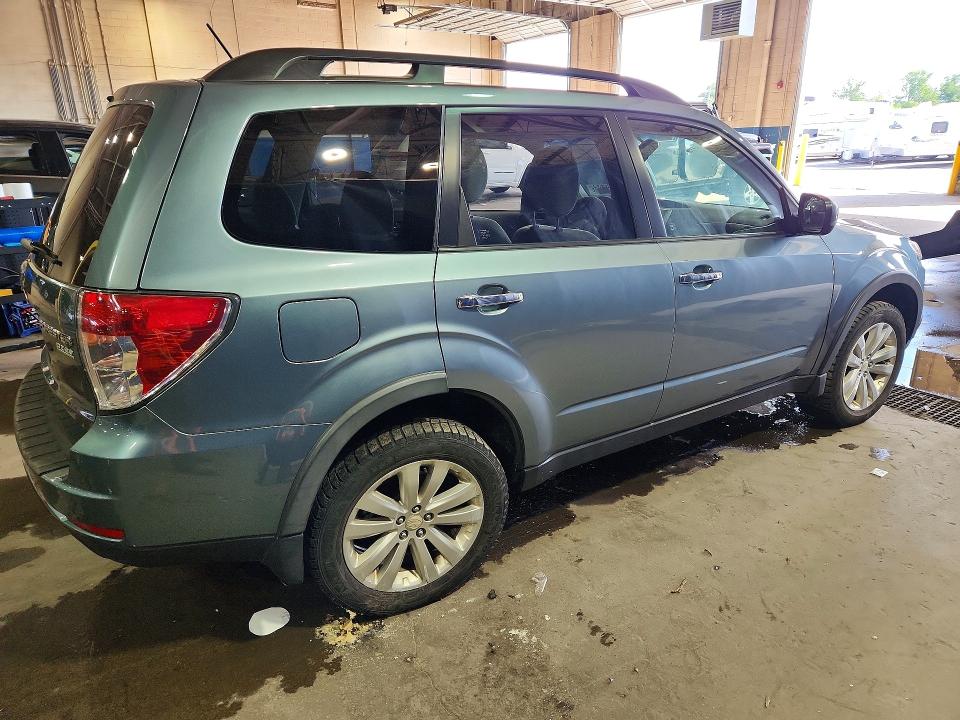 56356596 :رقم المزاد ، JF2SHADCXDH442109 vin ، 2013 Subaru Forester مزاد بيع