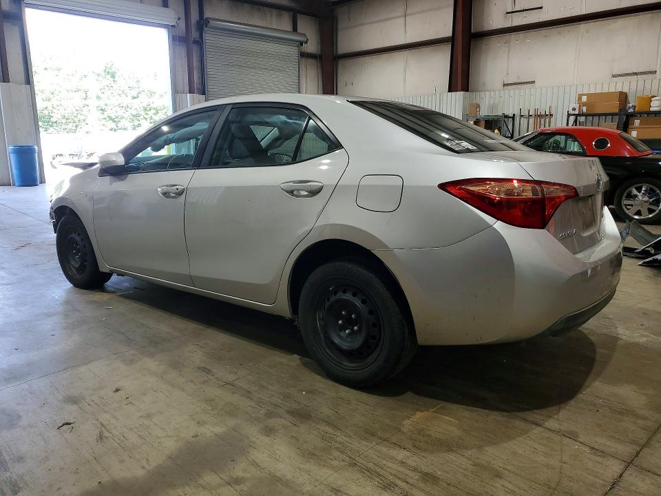 57739146 :رقم المزاد ، 5YFBURHEXHP725091 vin ، 2017 Toyota Corolla مزاد بيع