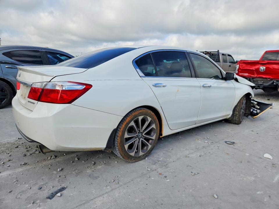 Продажа на аукционе авто 2015 Honda Accord, vin: 1HGCR2F55FA034098, номер лота: 57287126