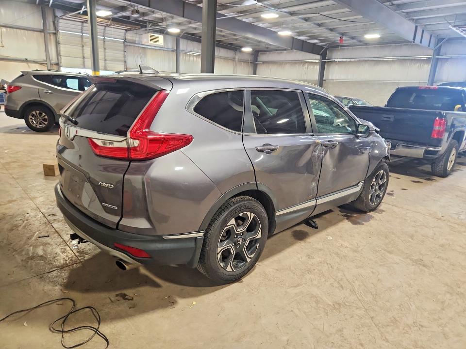 Продажа на аукционе авто 2018 Honda Cr-v, vin: 7FARW2H97JE024047, номер лота: 58228996