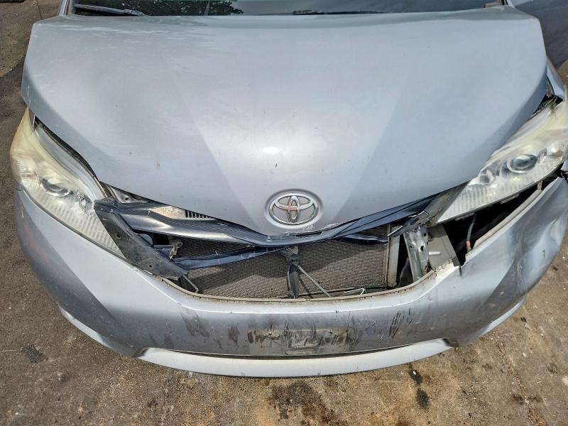 58151136 :رقم المزاد ، 5TDZK3DC7DS309619 vin ، 2013 Toyota Sienna مزاد بيع