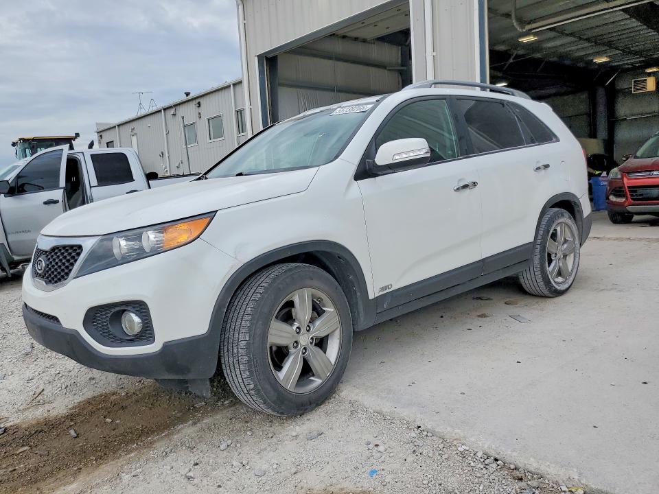 2013 Kia Sorento მანქანა იყიდება აუქციონზე, vin: 5XYKUDA22DG342344, აუქციონის ნომერი: 55738266