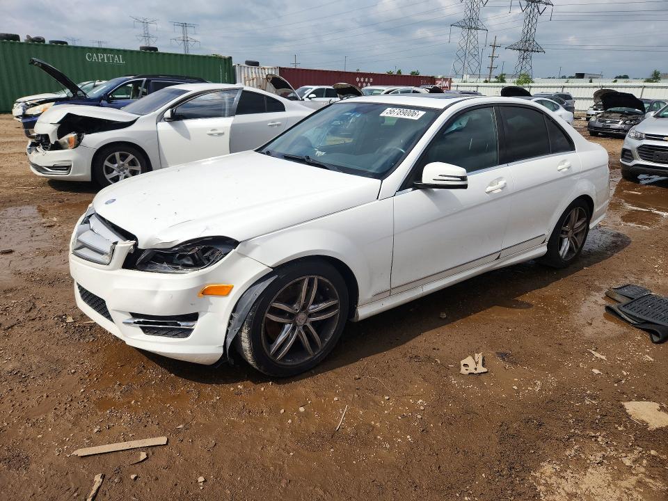 2013 Mercedes-benz C მანქანა იყიდება აუქციონზე, vin: WDDGF8ABXDR273403, აუქციონის ნომერი: 56789006