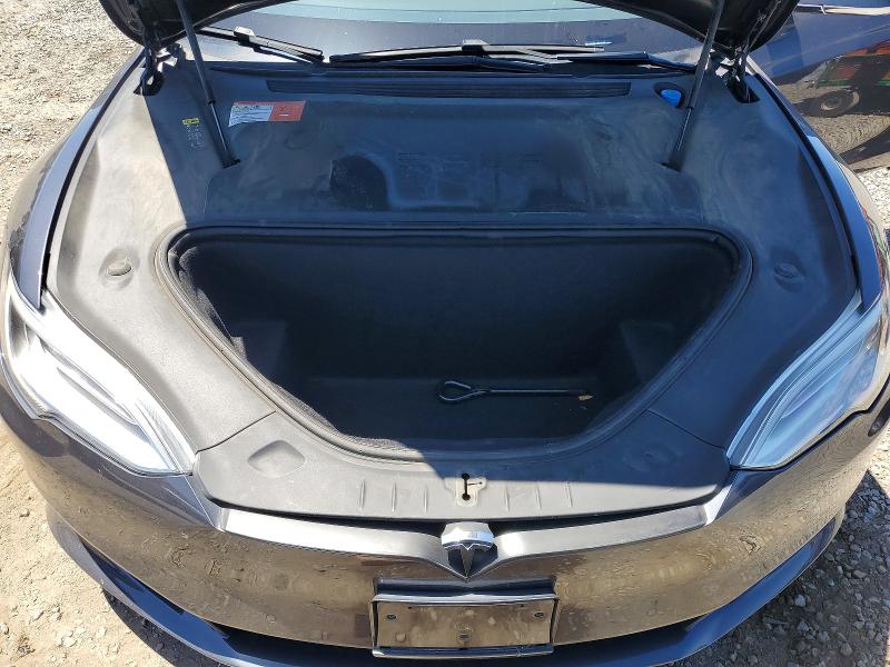 57510846 :رقم المزاد ، 5YJSA1E22JF265270 vin ، 2018 Tesla Model S مزاد بيع