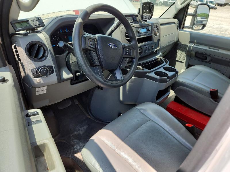 55637356 :رقم المزاد ، 1FDWE3FK3PDD08512 vin ، 2023 Ford E350 مزاد بيع
