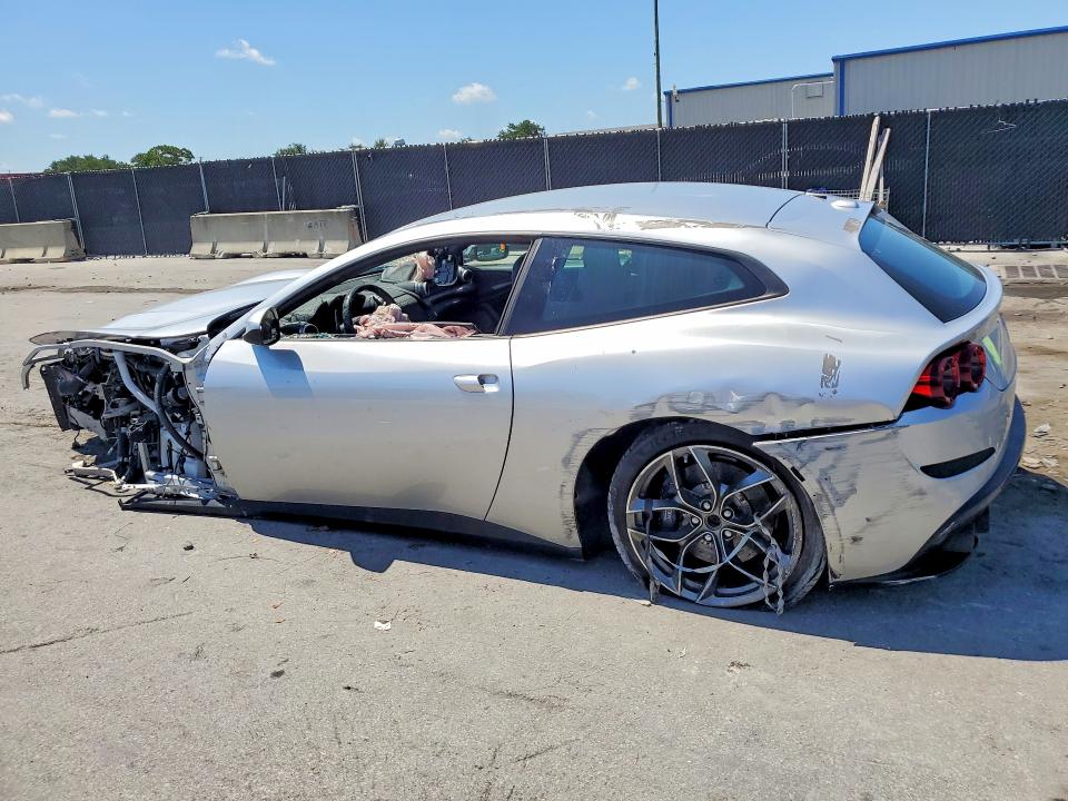 2019 Ferrari Gtc 4 Lusso T მანქანა იყიდება აუქციონზე, vin: ZFF82YNA7K0239577, აუქციონის ნომერი: 58457136