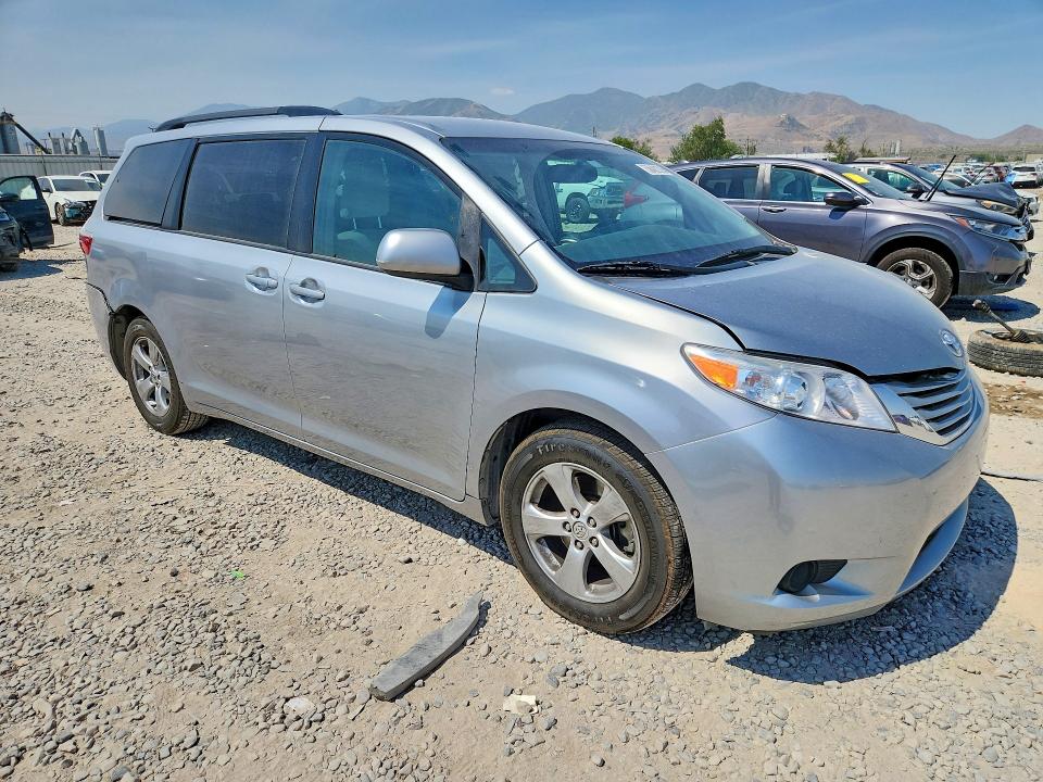 Aukcja sprzedaży 2016 Toyota Sienna, vin: 5TDKK3DC2GS750578, numer aukcji: 58462726