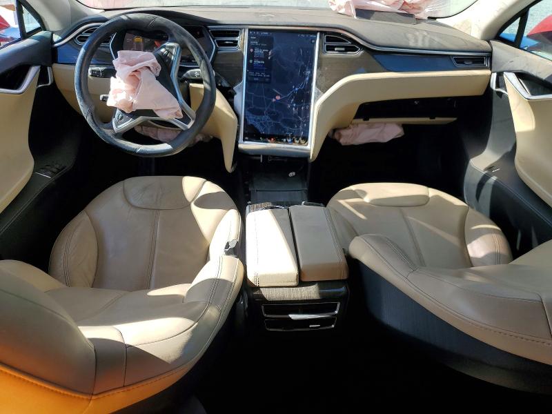 56838786 :رقم المزاد ، 5YJSA1H10FFP77099 vin ، 2015 Tesla Model S مزاد بيع