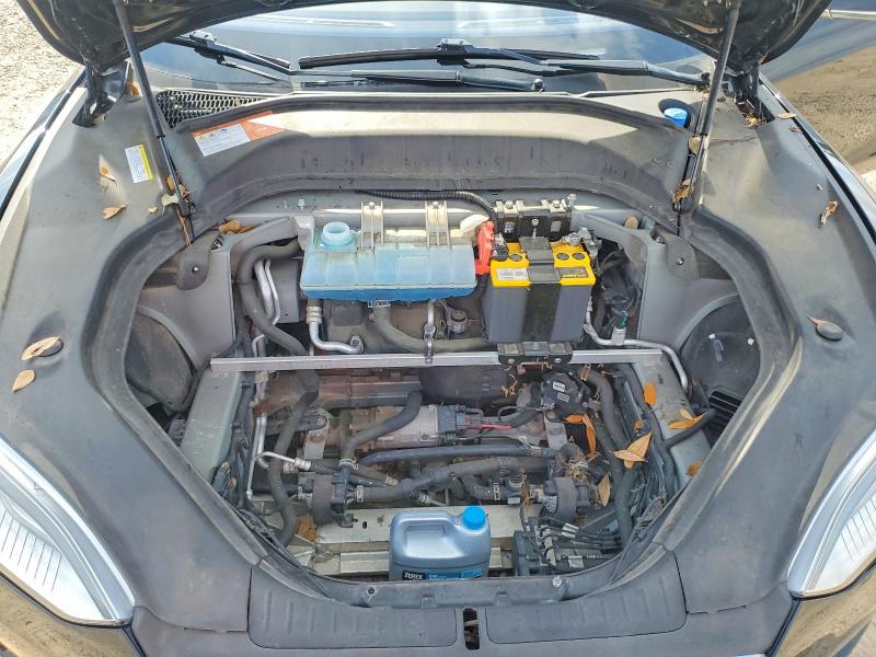 57892866 :رقم المزاد ، 5YJSA1E2XFF112806 vin ، 2015 Tesla Model S مزاد بيع