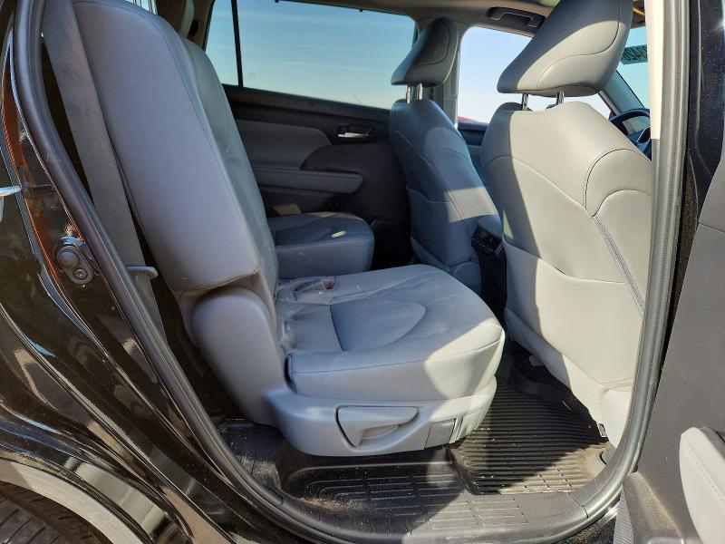 Продажа на аукционе авто 2022 Toyota Highlander, vin: 5TDHZRBH1NS245443, номер лота: 57923426