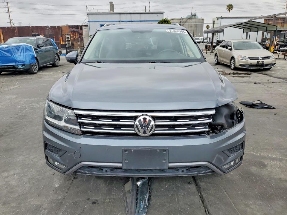 Auction sale of the 2019 Volkswagen Tiguan, vin: 3VV3B7AXXKM065063, lot number: 57935966