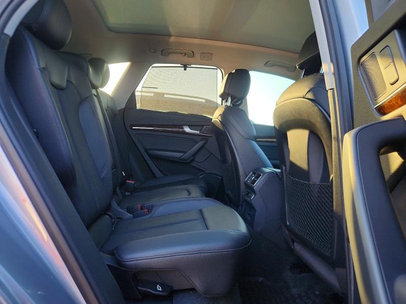 57604576 :رقم المزاد ، WA1BNAFY5J2094695 vin ، 2018 Audi Q5 مزاد بيع