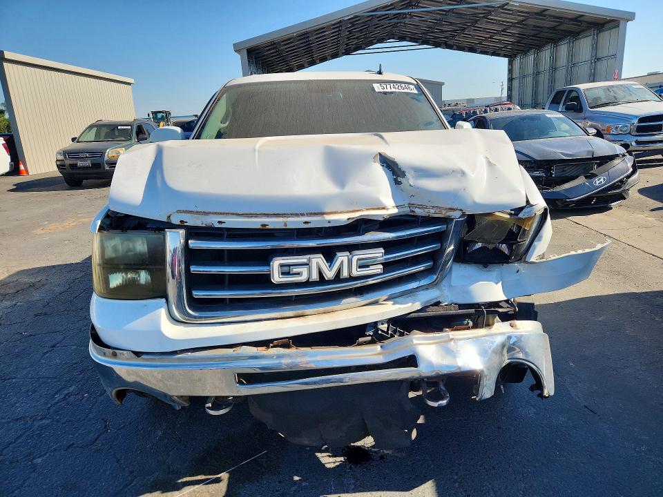57742646 :رقم المزاد ، 3GTP1WE08DG227011 vin ، 2013 Gmc Sierra مزاد بيع