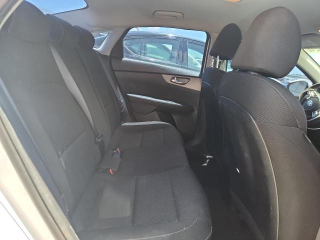 57774246 :رقم المزاد ، 3KPF24AD7ME313976 vin ، 2021 Kia Forte مزاد بيع
