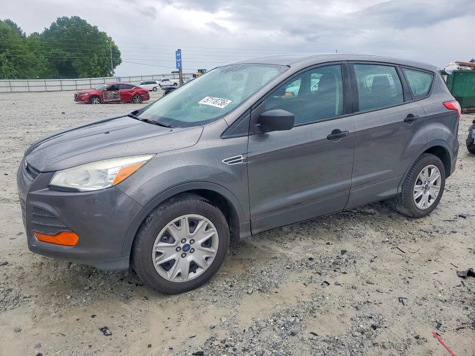 2013 Ford Escape მანქანა იყიდება აუქციონზე, vin: 1FMCU0F70DUB12104, აუქციონის ნომერი: 57118736