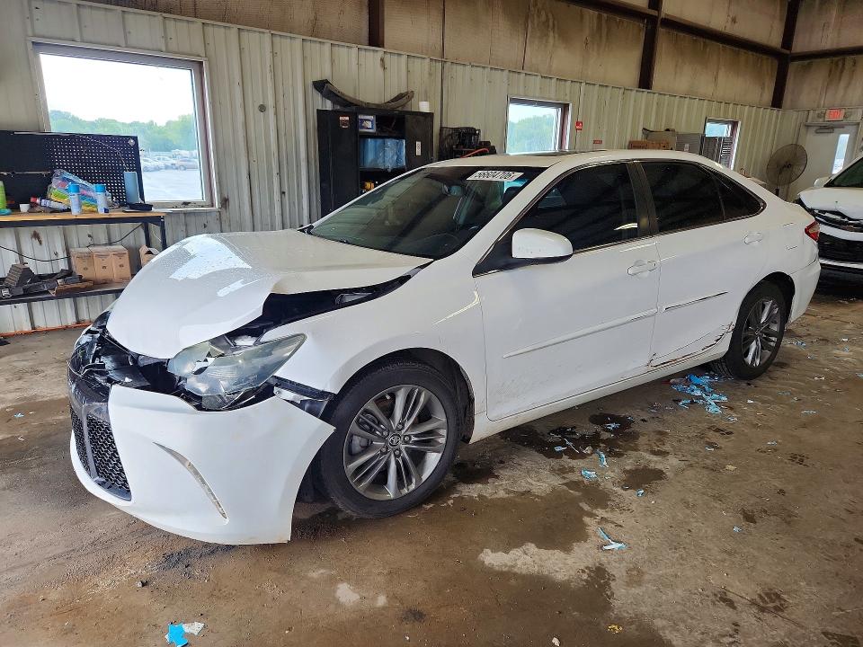 56604706 :رقم المزاد ، 4T1BF1FK0GU153370 vin ، 2016 Toyota Camry مزاد بيع