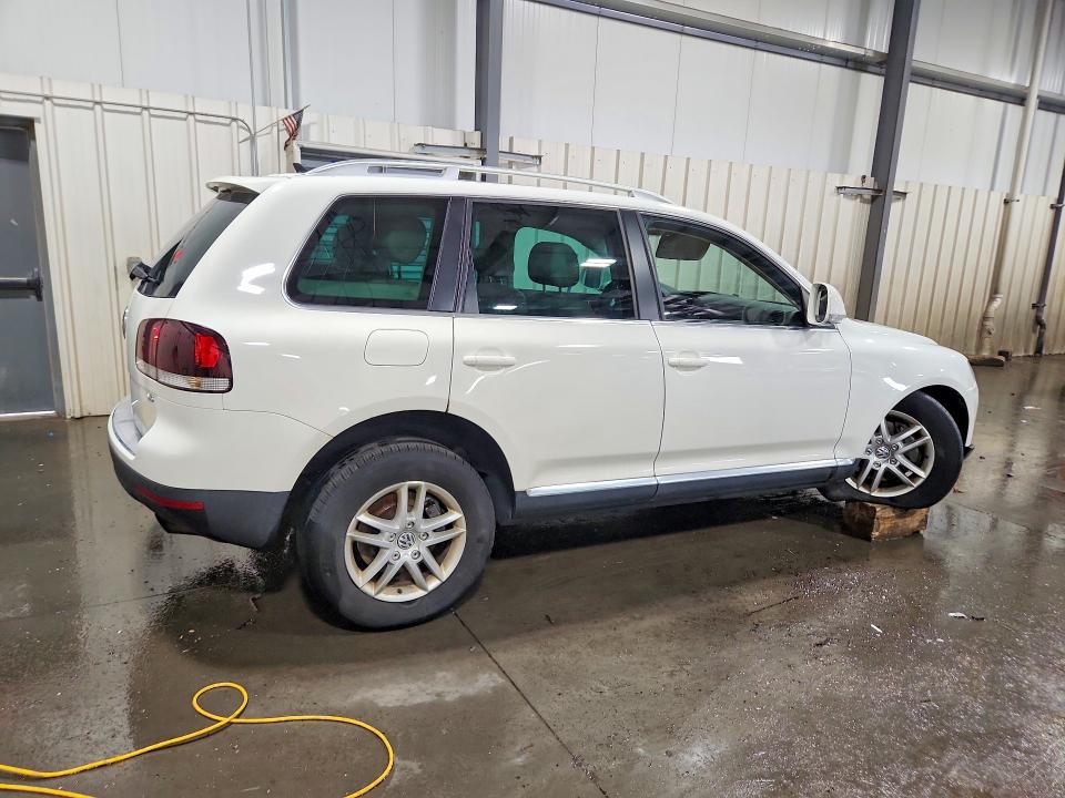 Продажа на аукционе авто 2010 Volkswagen Touareg, vin: WVGBF7A96AD004119, номер лота: 85619615