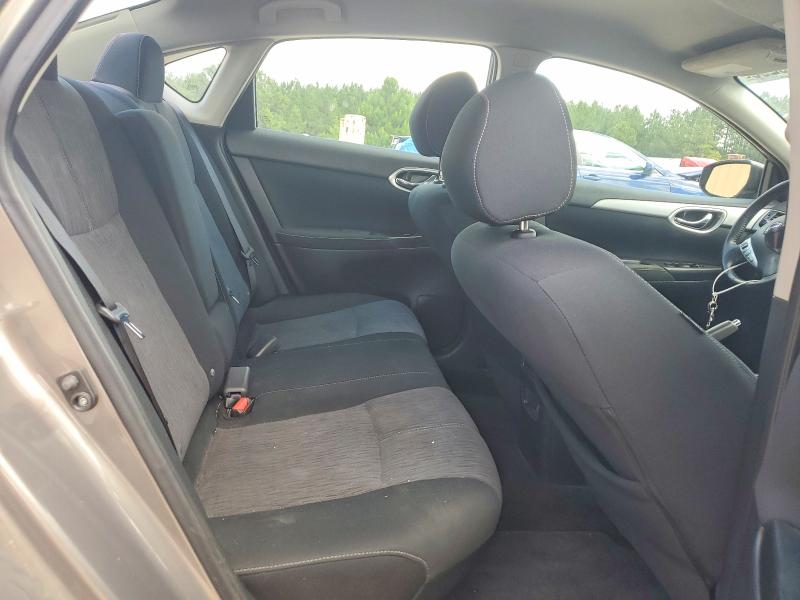 2015 Nissan Sentra მანქანა იყიდება აუქციონზე, vin: 3N1AB7AP3FY237988, აუქციონის ნომერი: 55698296