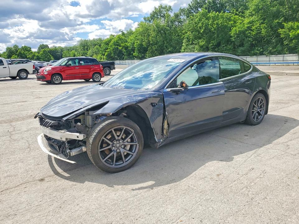Продажа на аукционе авто 2018 Tesla Model 3, vin: 5YJ3E1EB2JF074988, номер лота: 57343426