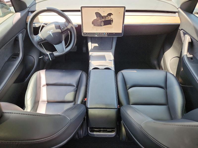 56166756 :رقم المزاد ، 7SAYGDEE8NF511378 vin ، 2022 Tesla Model Y مزاد بيع