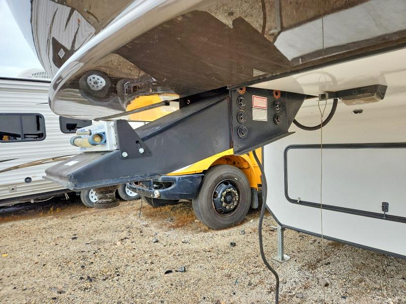 Продажа на аукционе авто 2013 Jayco Pinnacle, vin: 1UJCJ0BV4D1RC0079, номер лота: 57517426