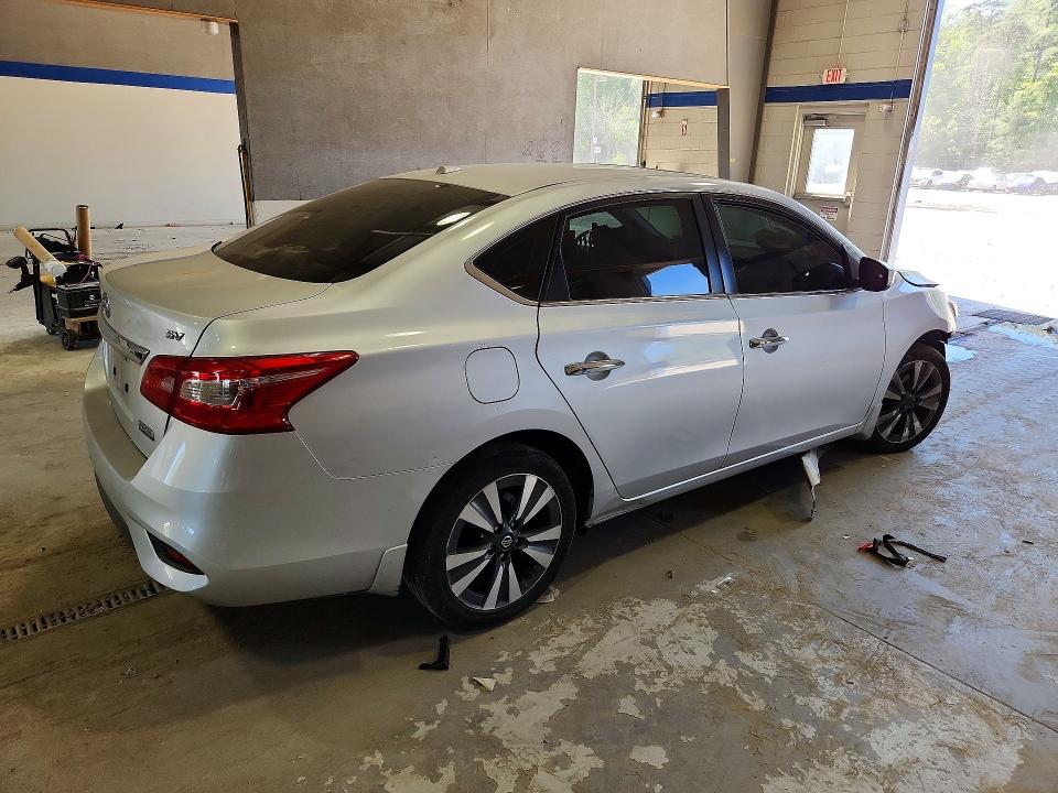 55735346 :رقم المزاد ، 3N1AB7AP5KY361559 vin ، 2019 Nissan Sentra مزاد بيع