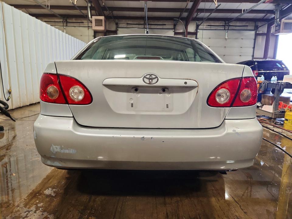 2005 Toyota Corolla მანქანა იყიდება აუქციონზე, vin: 1NXBR32E95Z370111, აუქციონის ნომერი: 56048666