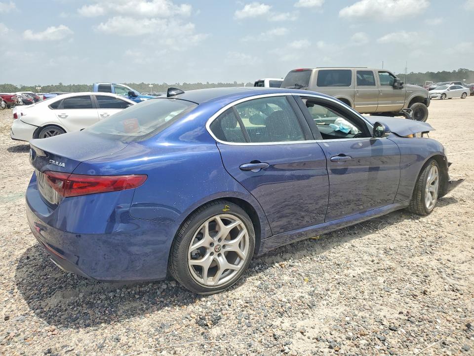 2021 Alfa Romeo Giulia მანქანა იყიდება აუქციონზე, vin: ZARFAMBN0M7640249, აუქციონის ნომერი: 58899146