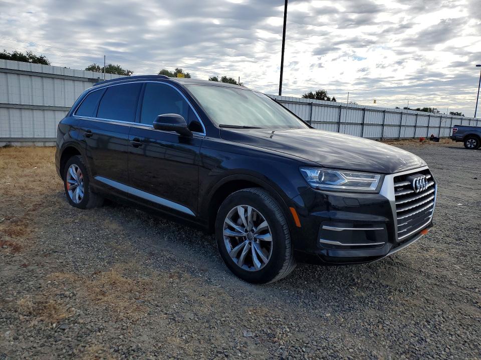 58907716 :رقم المزاد ، WA1LHAF70JD000343 vin ، 2018 Audi Q7 مزاد بيع