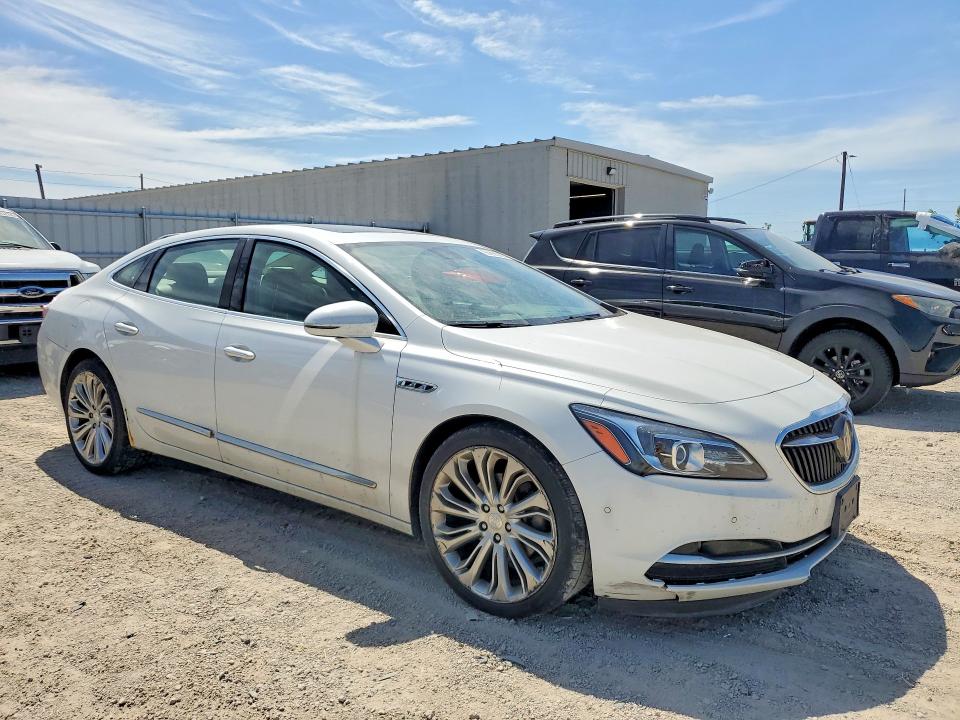 55690226 :رقم المزاد ، 1G4ZS5SS3HU157762 vin ، 2017 Buick Lacrosse مزاد بيع