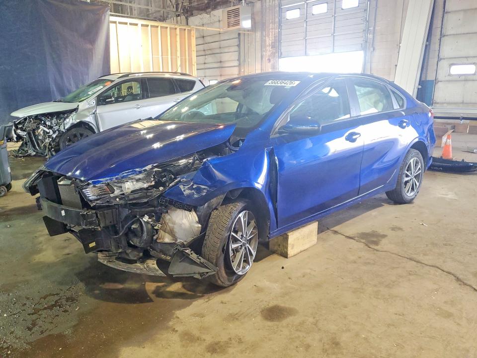 2023 Kia Forte მანქანა იყიდება აუქციონზე, vin: 3KPF24AD1PE584990, აუქციონის ნომერი: 56836426