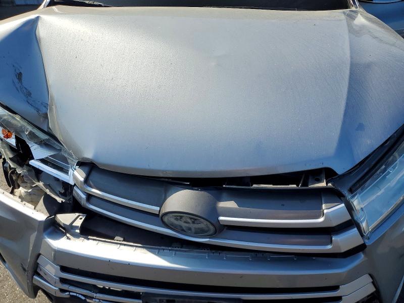 Aukcja sprzedaży 2018 Toyota Highlander, vin: 5TDJZRFH9JS560643, numer aukcji: 58579506