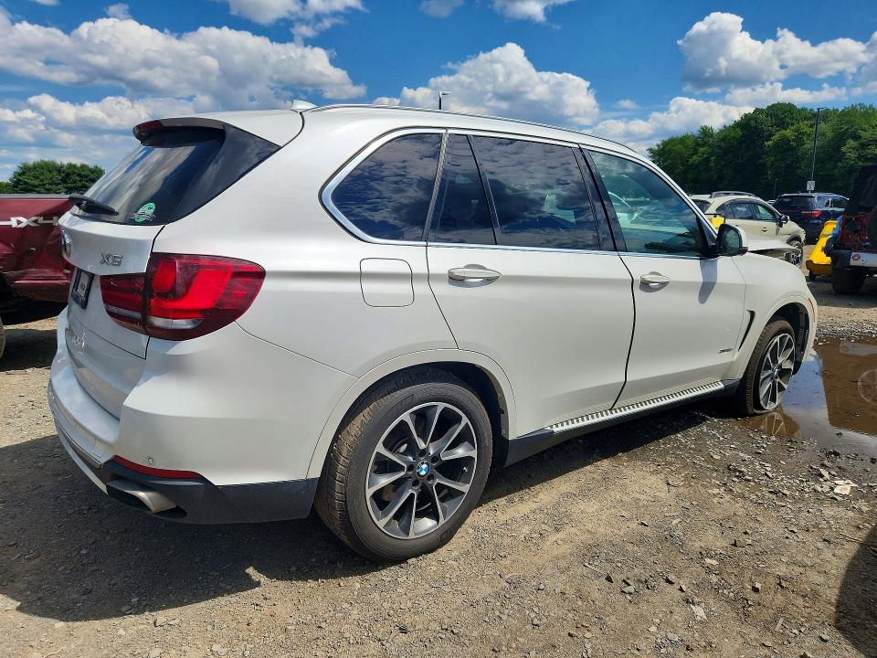 2017 Bmw X5 მანქანა იყიდება აუქციონზე, vin: 5UXKR6C50H0J84715, აუქციონის ნომერი: 57823476