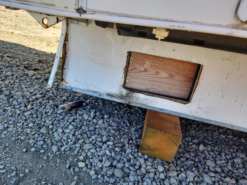 2002 Flee Trailers მანქანა იყიდება აუქციონზე, vin: 1EL6B080922303143, აუქციონის ნომერი: 58320966