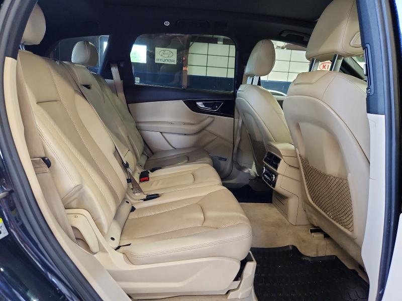 58945706 :رقم المزاد ، WA1VAAF7XHD036659 vin ، 2017 Audi Q7 مزاد بيع