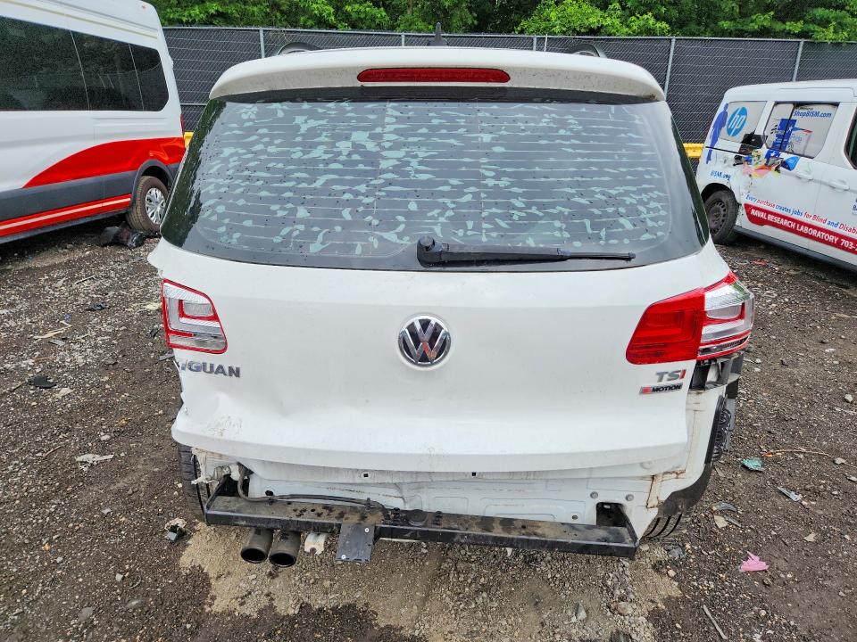 2017 Volkswagen Tiguan მანქანა იყიდება აუქციონზე, vin: WVGBV7AX3HK013528, აუქციონის ნომერი: 56731996