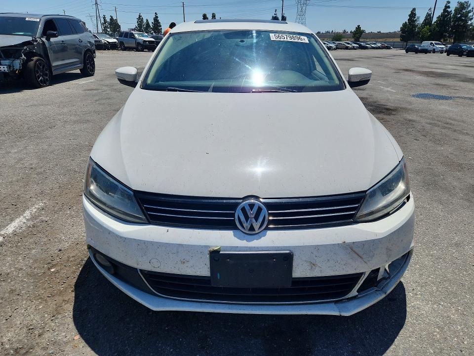 2011 Volkswagen Jetta მანქანა იყიდება აუქციონზე, vin: 3VWLZ7AJ1BM307922, აუქციონის ნომერი: 56579896