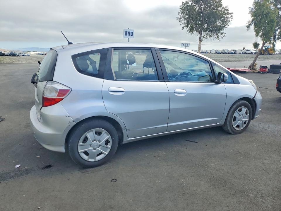 58466866 :رقم المزاد ، JHMGE8H39DC072959 vin ، 2013 Honda Fit مزاد بيع