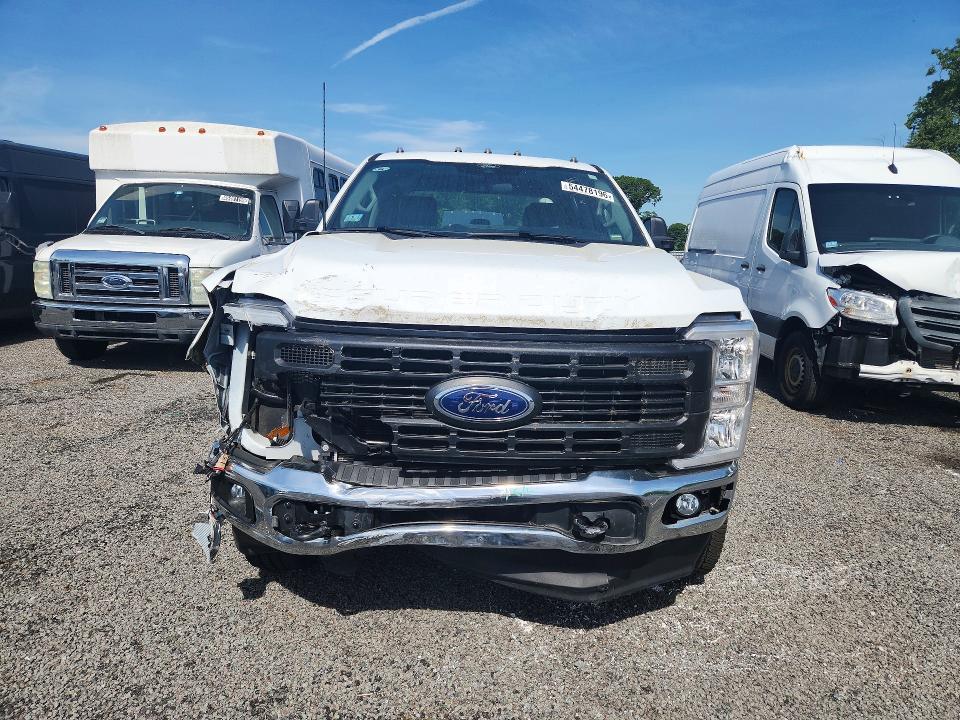 Продаж на аукціоні авто 2025 Ford F350, vin: 1FT8W3BT4SEC71000, номер лоту: 54478196