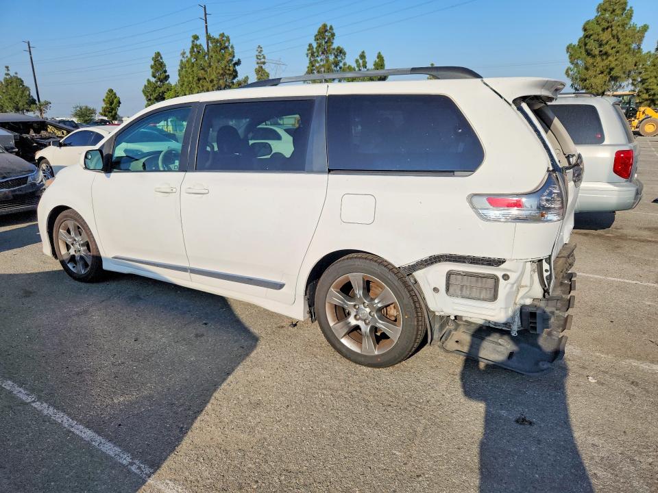 58428816 :رقم المزاد ، 5TDXK3DC7BS164201 vin ، 2011 Toyota Sienna مزاد بيع