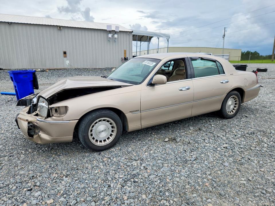 1998 Lincoln Town Car მანქანა იყიდება აუქციონზე, vin: 1LNFM81W4WY609310, აუქციონის ნომერი: 58183326