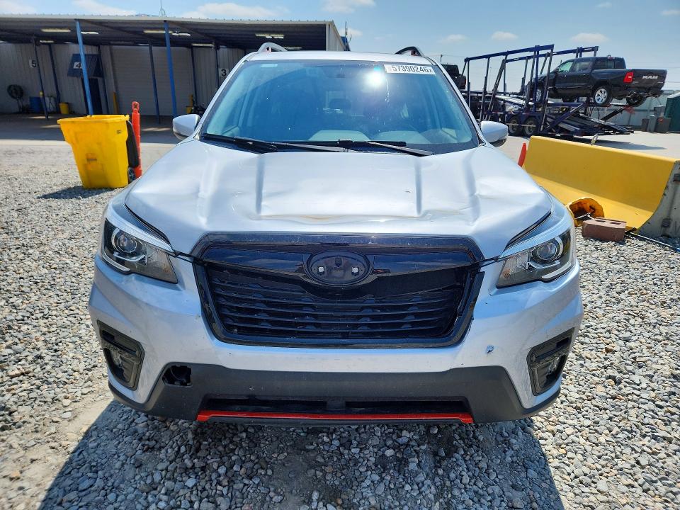 2020 Subaru Forester მანქანა იყიდება აუქციონზე, vin: JF2SKARC8LH591272, აუქციონის ნომერი: 57390246