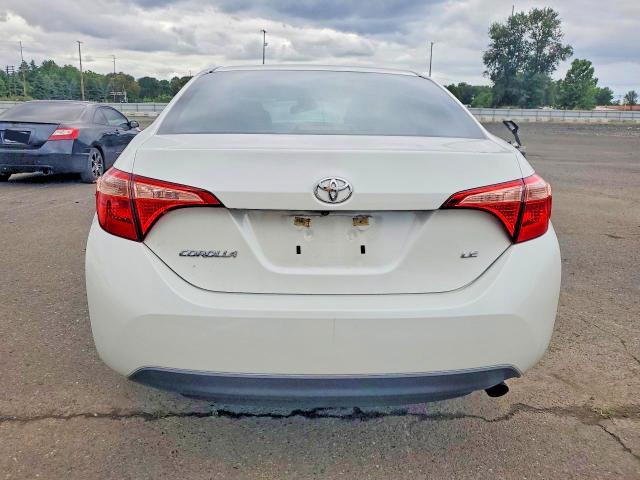 Продажа на аукционе авто 2018 Toyota Corolla, vin: 5YFBURHE4JP774423, номер лота: 58981146