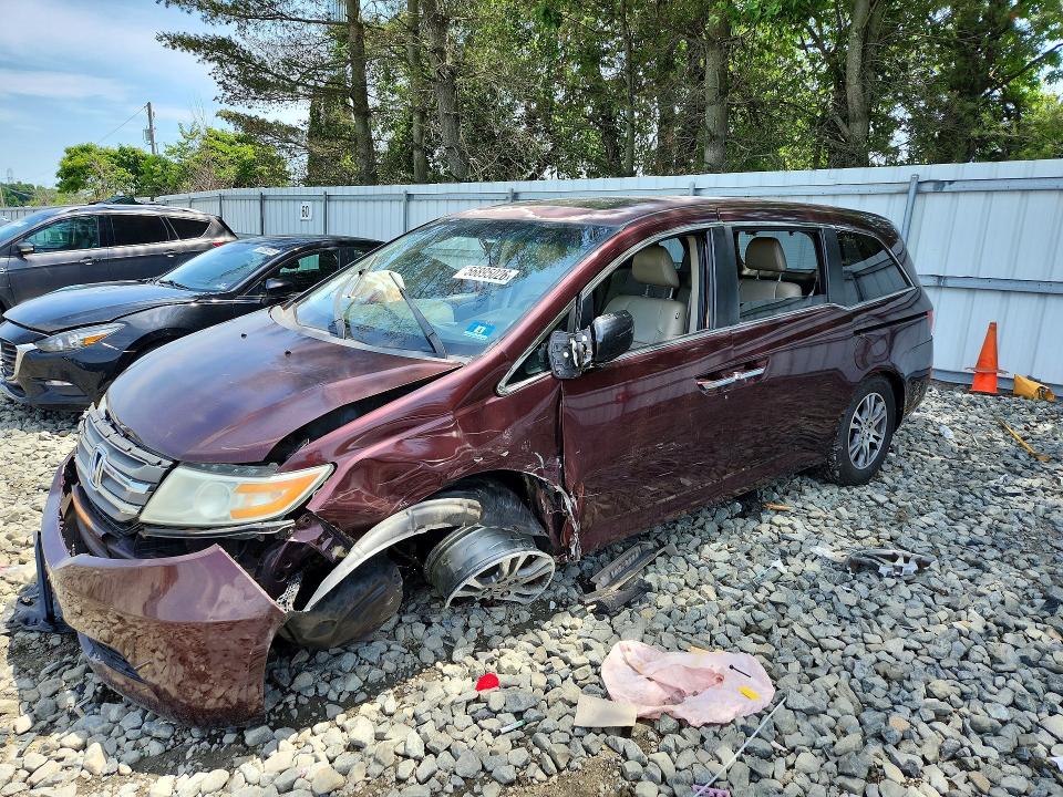 56895026 :رقم المزاد ، 5FNRL5H60CB083052 vin ، 2012 Honda Odyssey مزاد بيع
