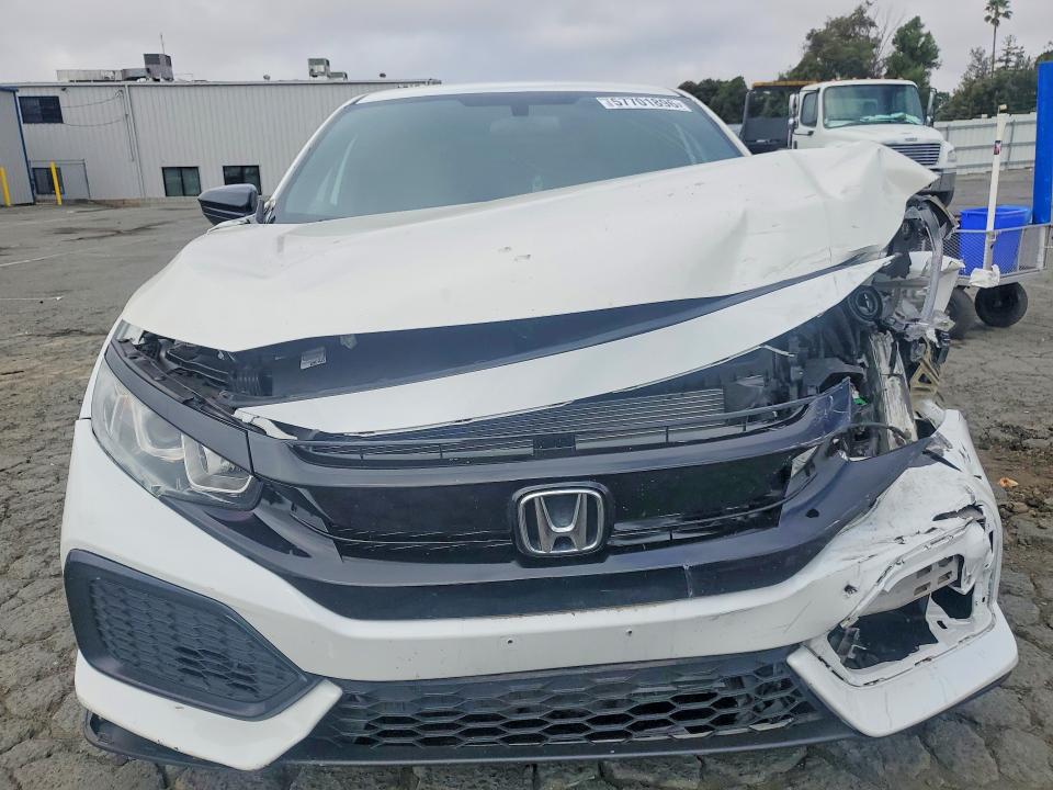 2017 Honda Civic მანქანა იყიდება აუქციონზე, vin: SHHFK7H2XHU202066, აუქციონის ნომერი: 57701896