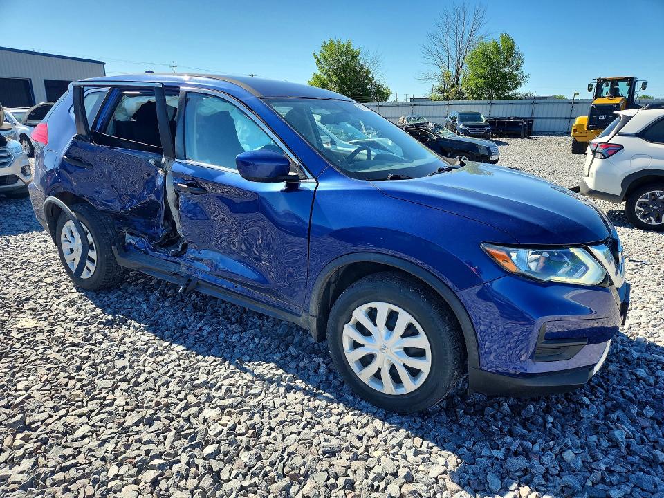 Продажа на аукционе авто 2017 Nissan Rogue, vin: JN8AT2MV0HW007668, номер лота: 57831016
