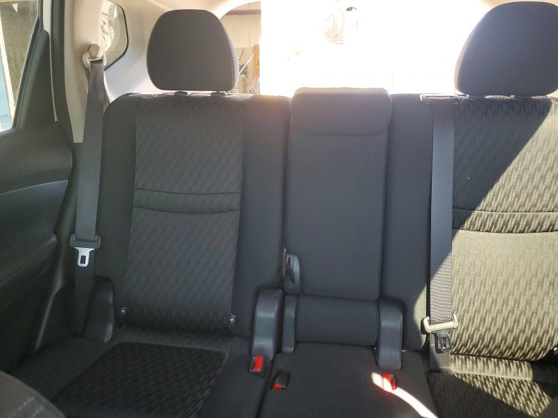 Продаж на аукціоні авто 2017 Nissan Rogue, vin: KNMAT2MV2HP604990, номер лоту: 55988846