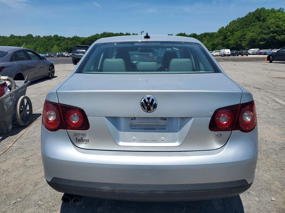 56091856 :رقم المزاد ، 3VWRZ71KX9M170640 vin ، 2009 Volkswagen Jetta مزاد بيع