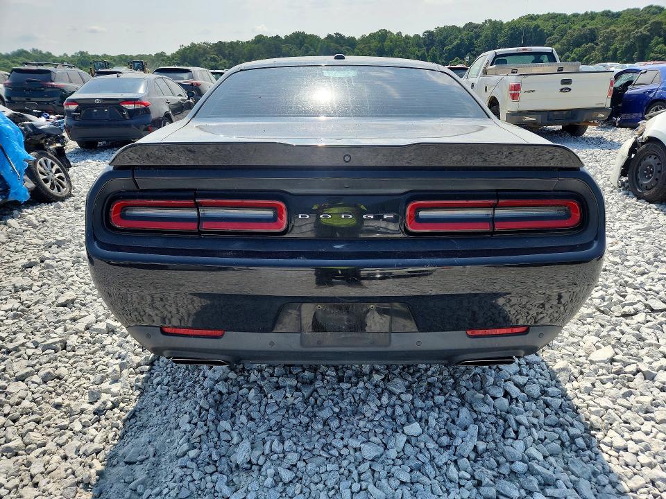 2015 Dodge Challenger მანქანა იყიდება აუქციონზე, vin: 2C3CDZAT1FH710015, აუქციონის ნომერი: 58913726